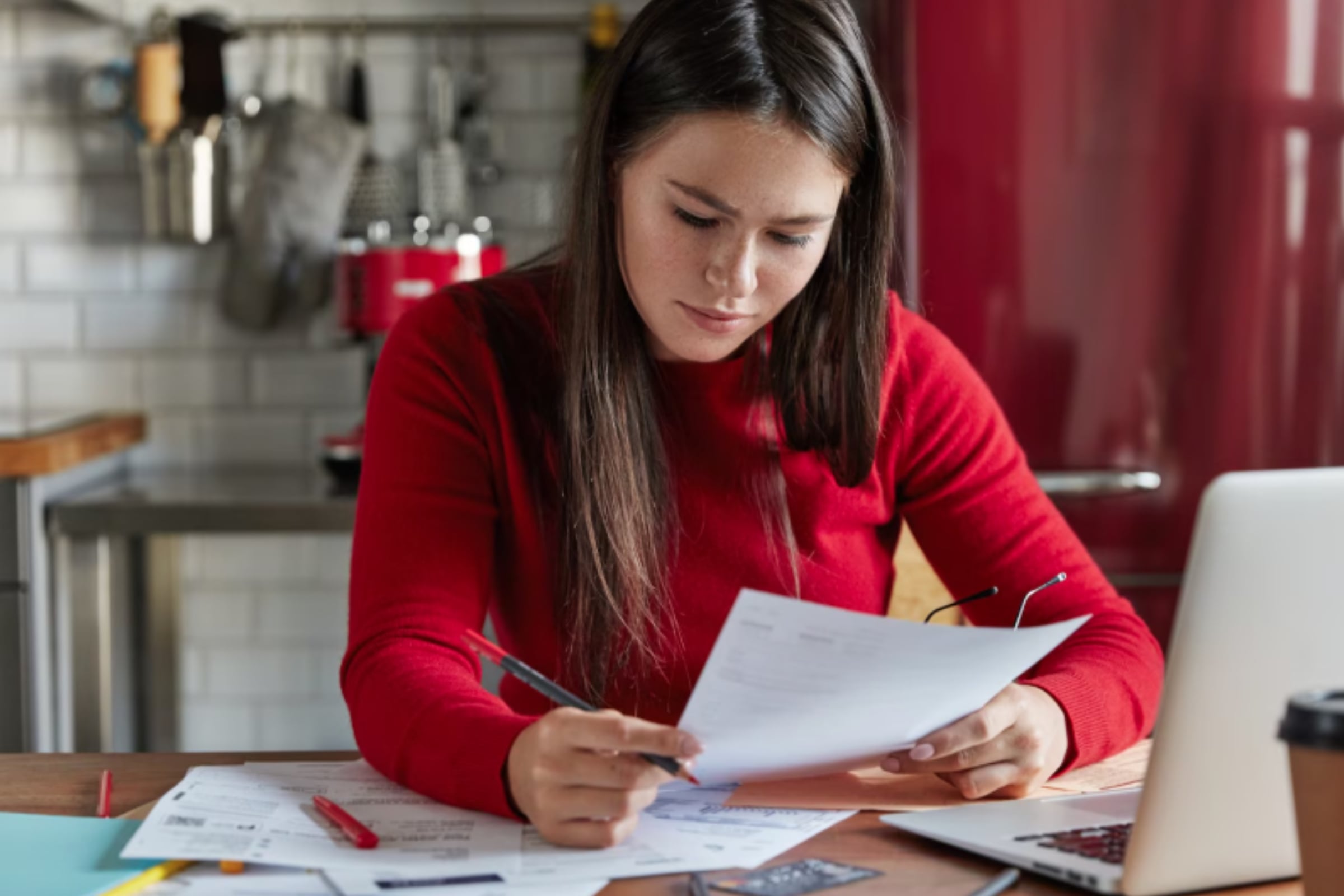 No todos los preparadores de impuestos pueden ayudarte en estos casos: conoce qué tipo de profesionales sí tienen licencia para representarte ante el IRS (Crédito: Freepik / Imagen referencial)