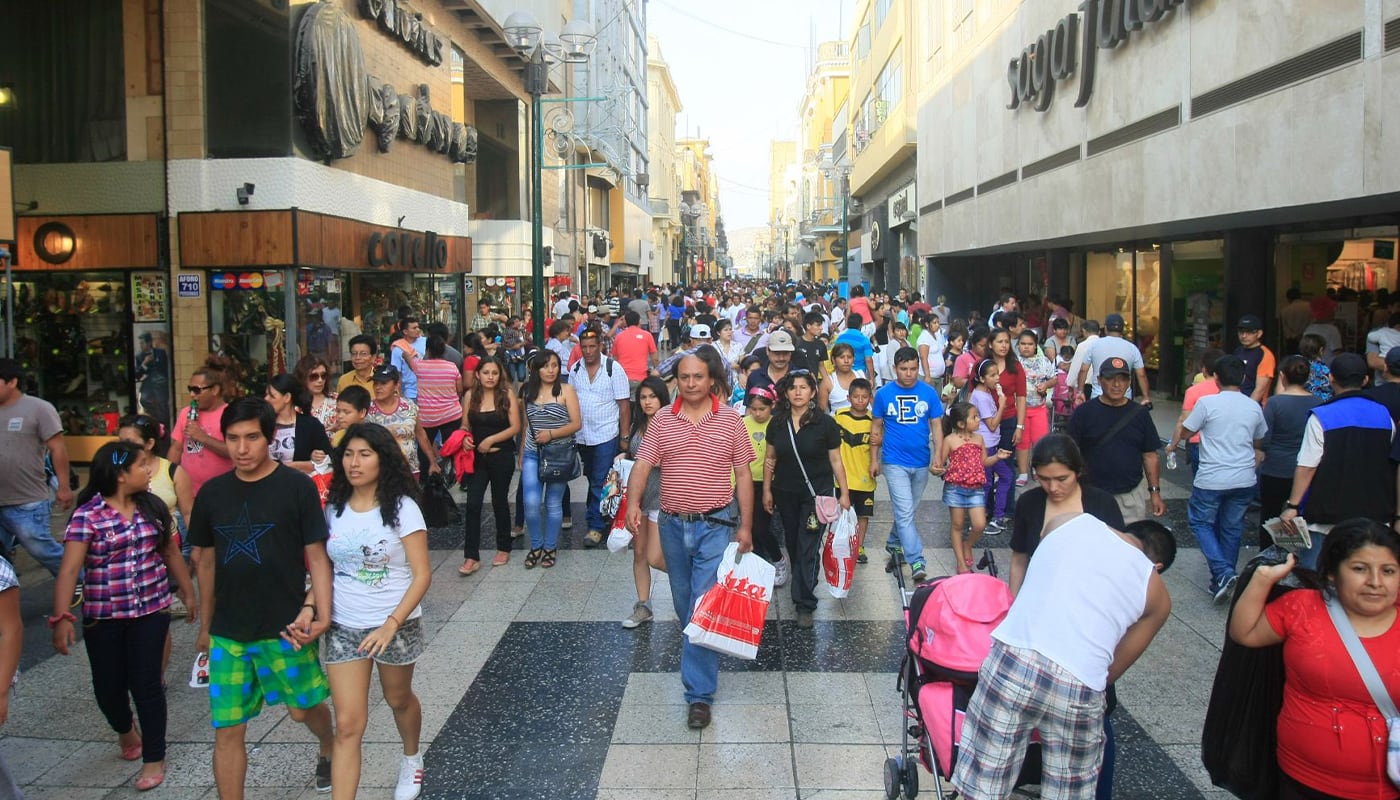 Si el feriado coincide con el día de descanso semanal obligatorio, el trabajador solo percibirá el pago correspondiente al día de descanso. Foto: Andina.