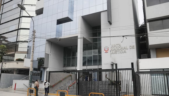 La JNJ rechazó la aprobación del dictamen que los elimina como institución y crea la Escuela Nacional de la Magistratura. (Foto: Andina).