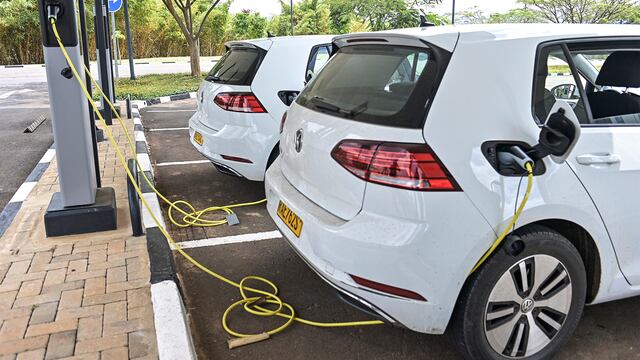 AAP niega que el costo fiscal de dar incentivos a la importación de vehículos eléctricos sea elevado