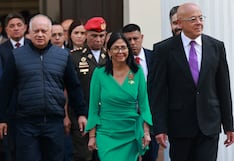 Presidenta interina de Venezuela comienza a gobernar bajo presión: “Debería dormir con un ojo abierto”
