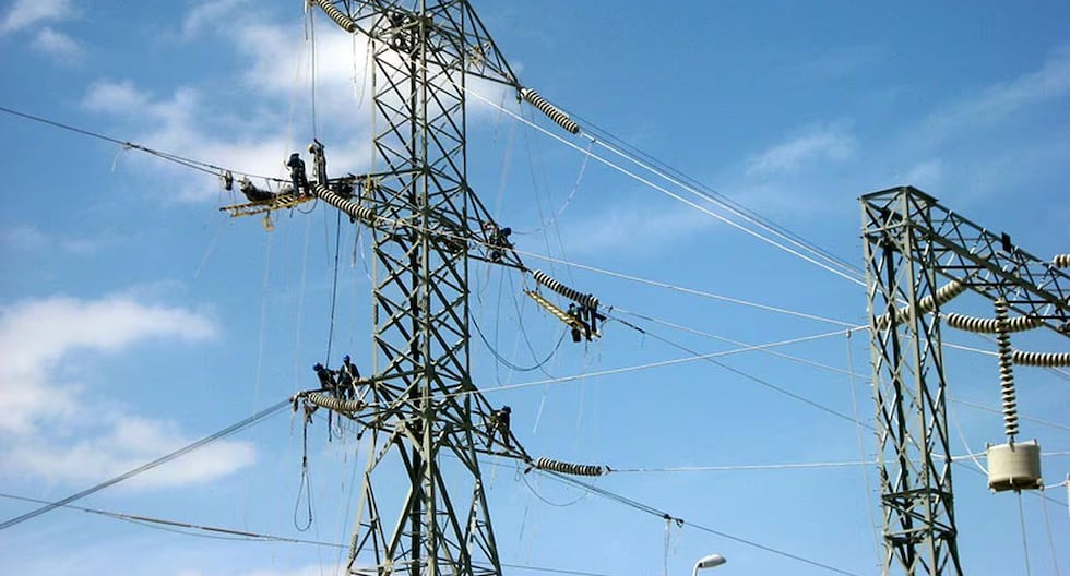 Aumenta consumo eléctrico, pero también costos de generación: ¿seguirán subiendo tarifas?