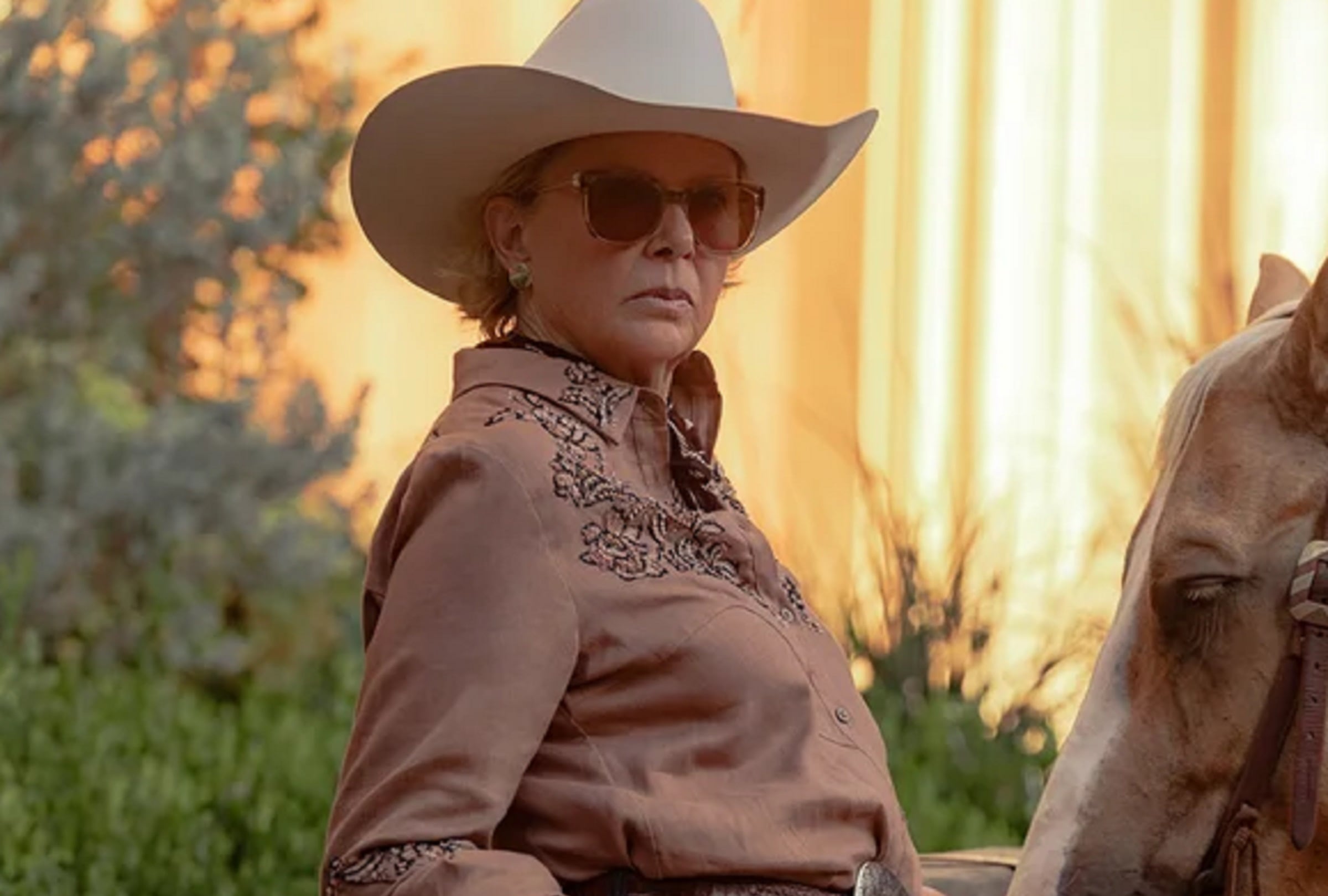 Annette Bening asume el rol de Beulah Jackson en el segundo episodio de "Dutton Ranch", spin-off de "Yellowstone" (Foto: Paramount Television Studios)