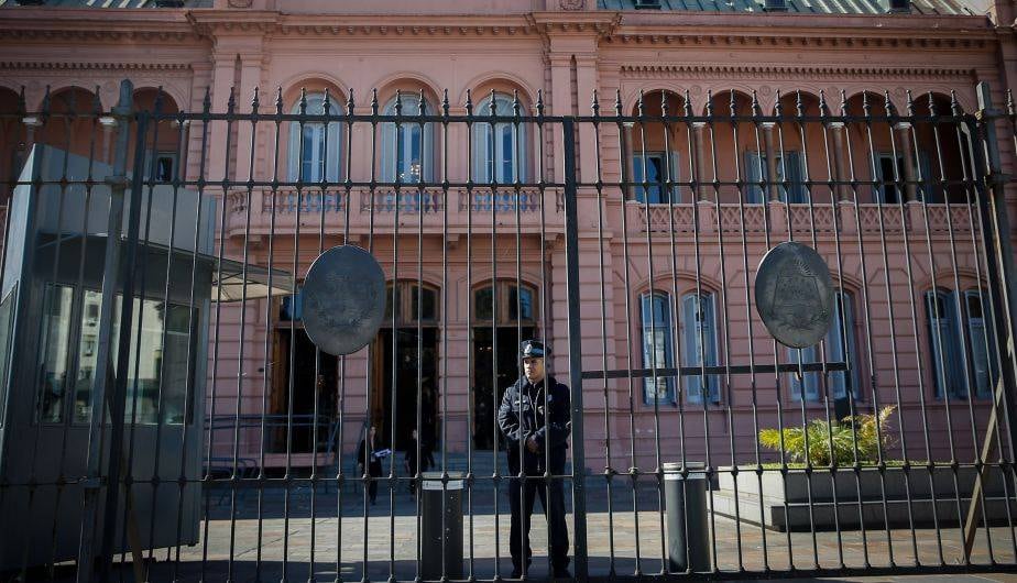 La eliminación del arancel a las importaciones de aluminio se produce en un contexto de tensiones entre el Ejecutivo y el empresario dueño de Aluar, Javier Madanes Quintanilla, también dueño de la empresa Fate. EFE