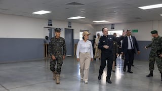 Presidenta Keiko Fujimori en El Salvador: visita Centro de Confinamiento del Terrorismo (CECOT)