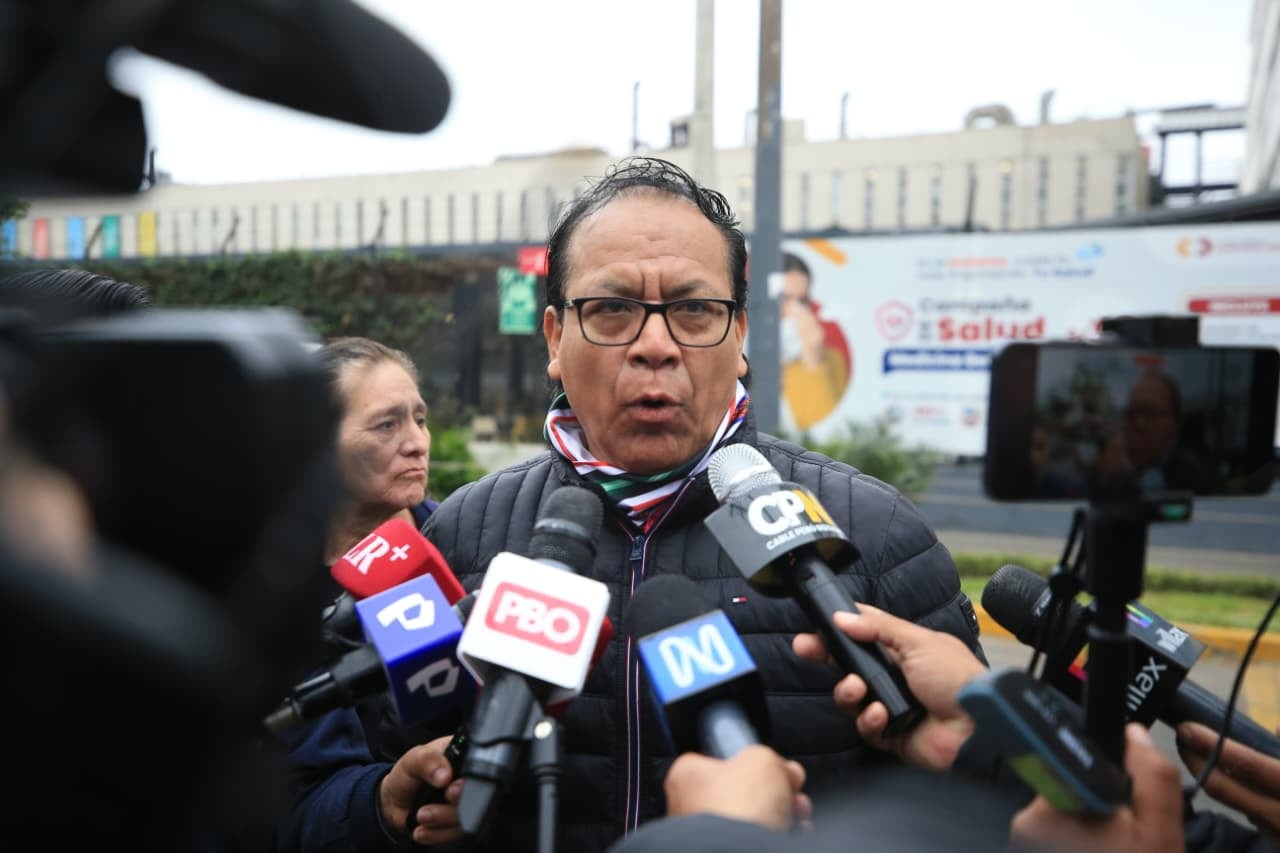 Presunta omisión de aportes de campaña abre nuevo frente judicial para Roberto Sánchez. Foto: GEC