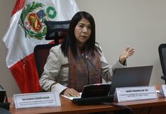 María Cordero: denuncian que obligó a trabajadores a comprarle una joya