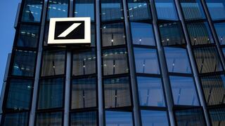 Carreras en Deutsche Bank terminan con una carta, un abrazo y un selfie