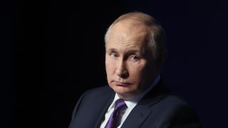 Putin llama a canciller de Alemania a “revisar” su postura sobre Ucrania