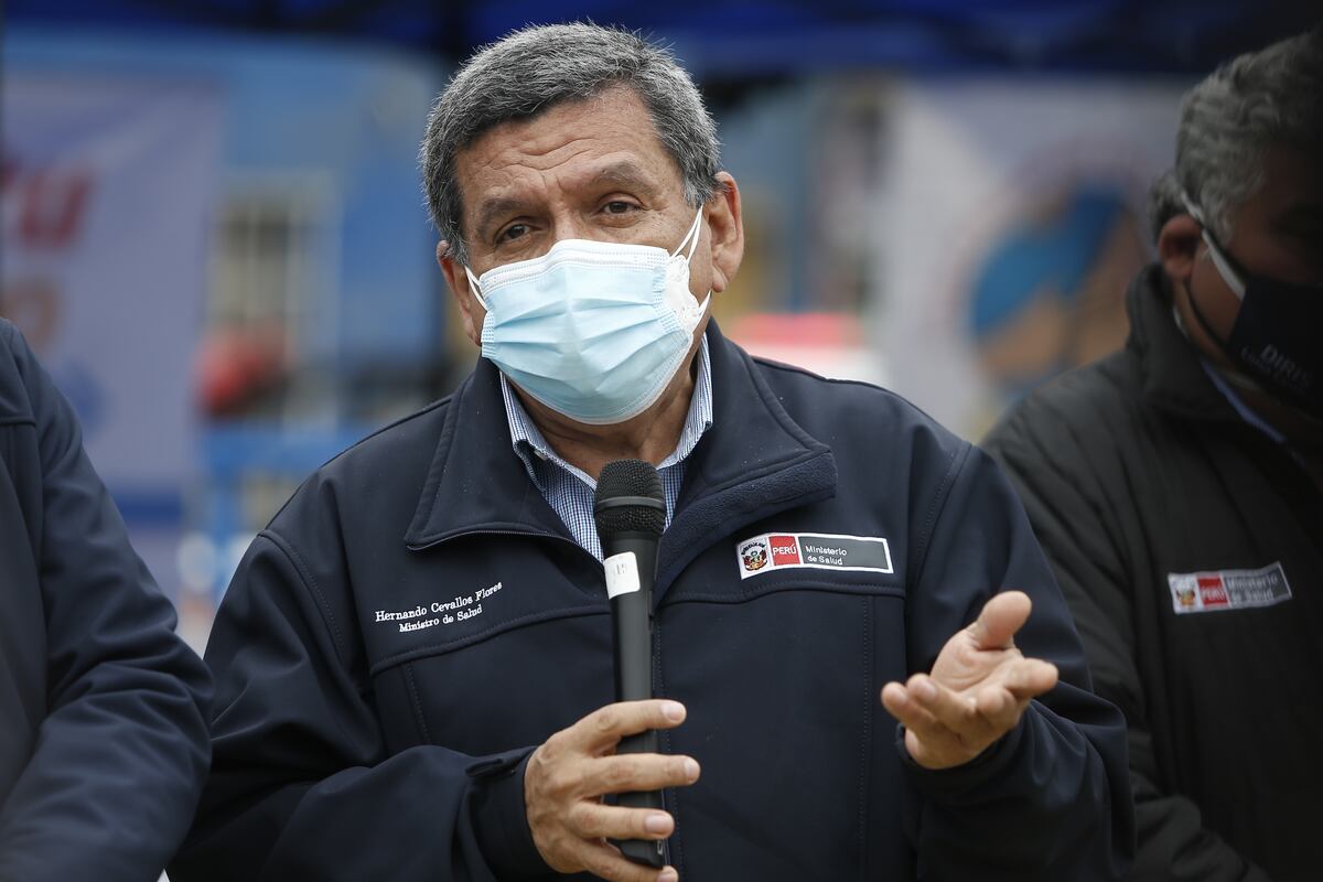 Las decisiones de Perú Libre son absolutamente autónomas, señaló el ministro de Salud, Hernando Cevallos. (Foto: GEC)
