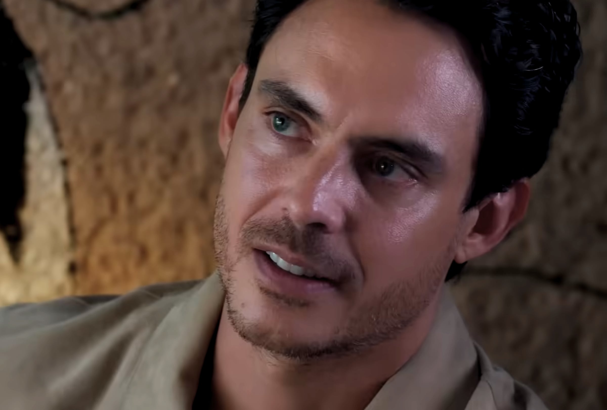 El actor Francisco Angelini como Juan Antonio en una escena de la temporada 5 de la serie mexicana "Rosario Tijeras" (Foto: Netflix)