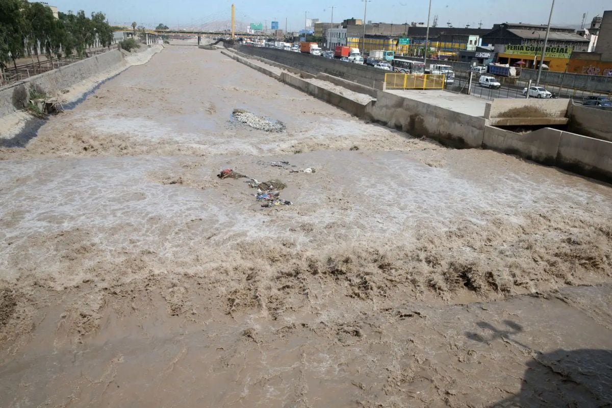 Río Rímac aumentó su nivel y causa preocupación entre vecinos (Foto: ANDINA)