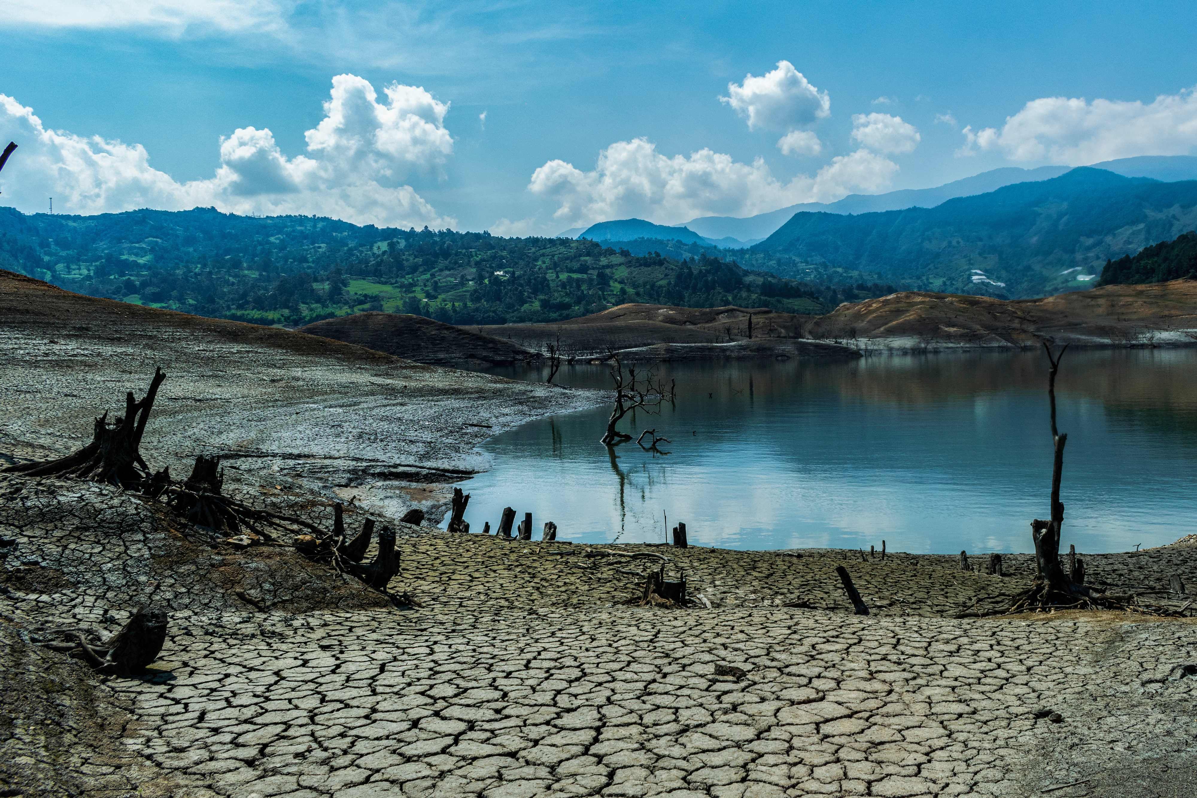 El anterior episodio de El Niño, entre 2023 y 2024, dejó a decenas de millones de personas necesitadas de alimentos, nutrición, agua, saneamiento, atención sanitaria, apoyo agrícola y protección, resaltó un alto funcionario de la ONU. (Foto: AFP)