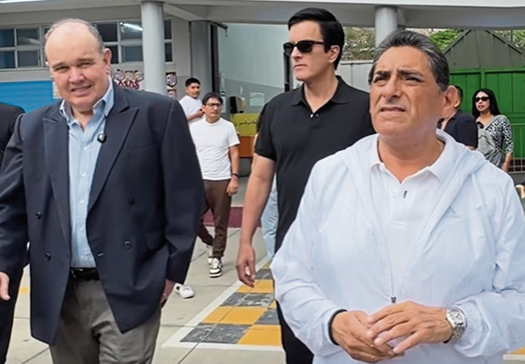 Los excandidatos presidenciales de Renovación Popular, Rafael López Aliaga y País para Todos, Carlos Álvarez, juntos en la jornada electoral del 7 de junio. Foto: Grupo El Comercio