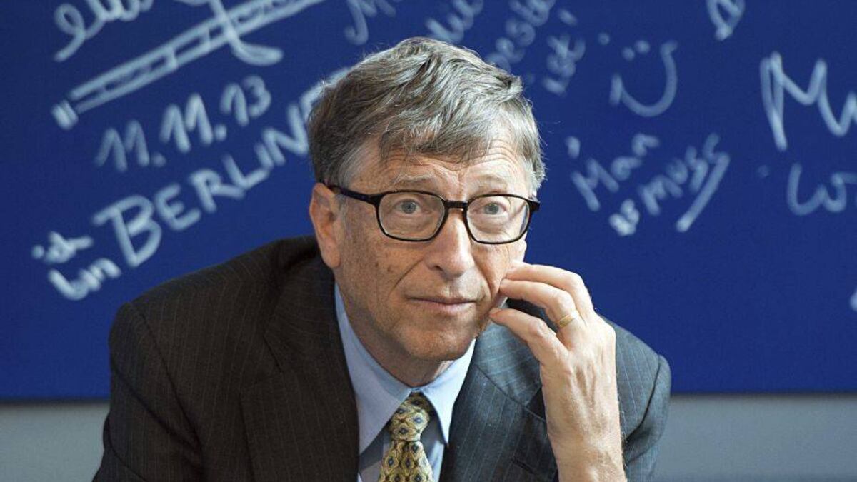 Bill Gates advierte que la IA sin control podría provocar “mil millones de muertes”