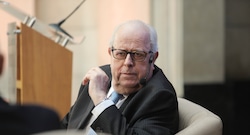 BCRP: Julio Velarde indica que lo “pensaría” si le proponen quedarse otro período al mando