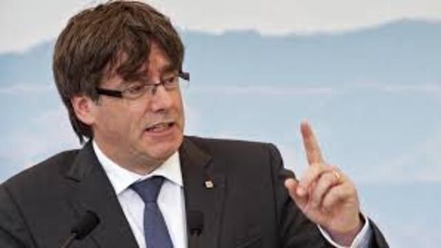 Líder catalán Puigdemont recuperará control en Cataluña en revés para Rajoy y la UE