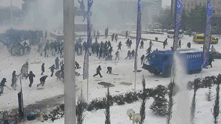 Claves de la crisis en Kazajistán que acabó en violentas protestas y la intervención de tropas rusas