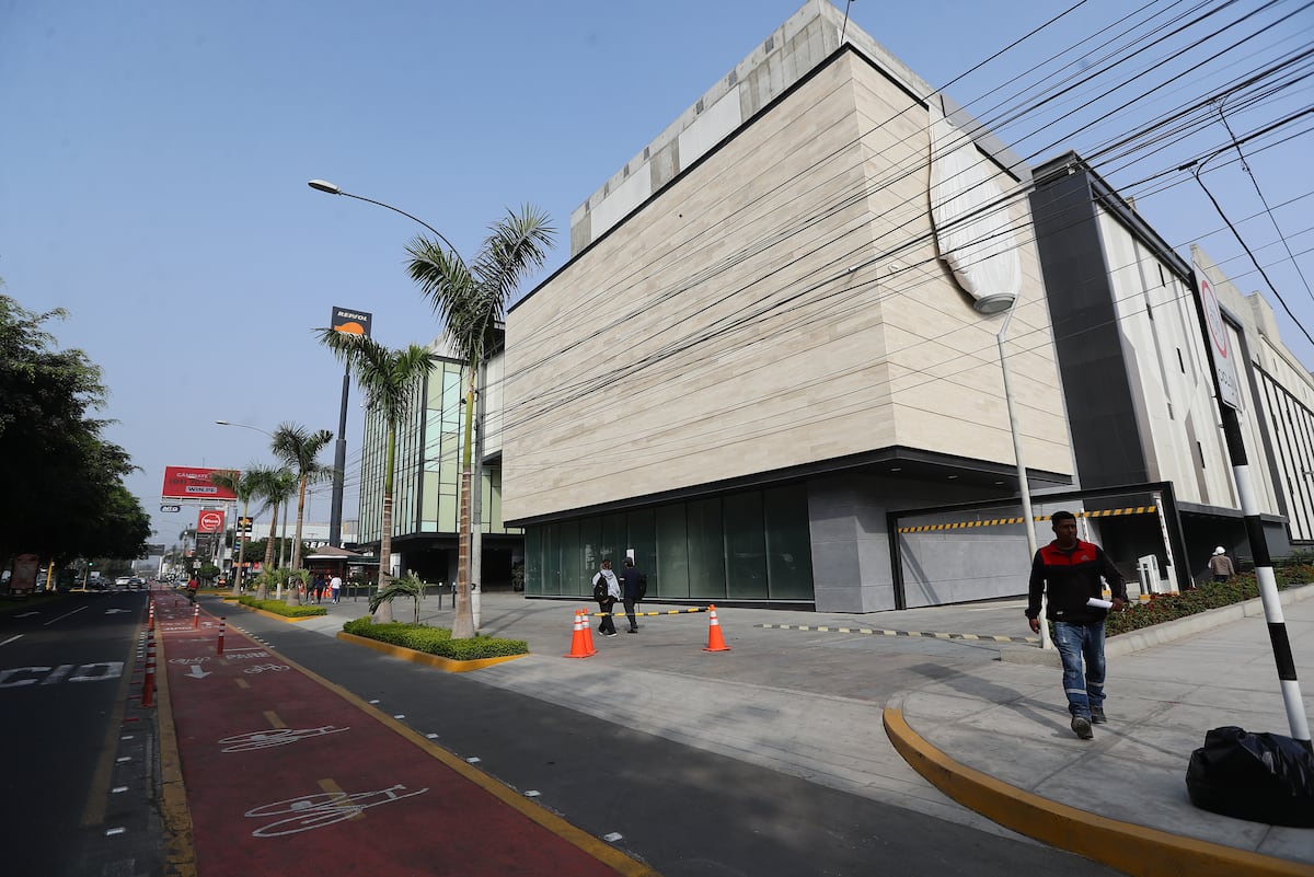 El alcalde de La Molina, Diego Uceda, informó que ya se comunicó a Cencosud que cuenta con la licencia de funcionamiento para su centro comercial en dicho distrito. (Foto: GEC)