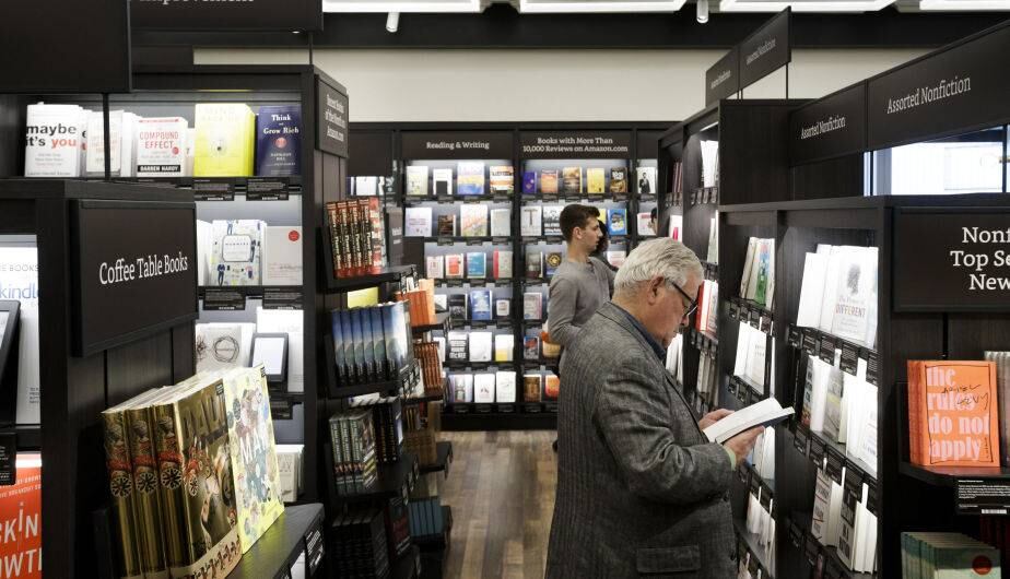 Venta de libros. (Foto: EFE)