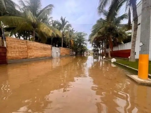 En marzo, el sector turístico se enfrentó a los fenómenos climáticos en medio de la vulnerable infraestructura en el país. (Imagen: Andina)
