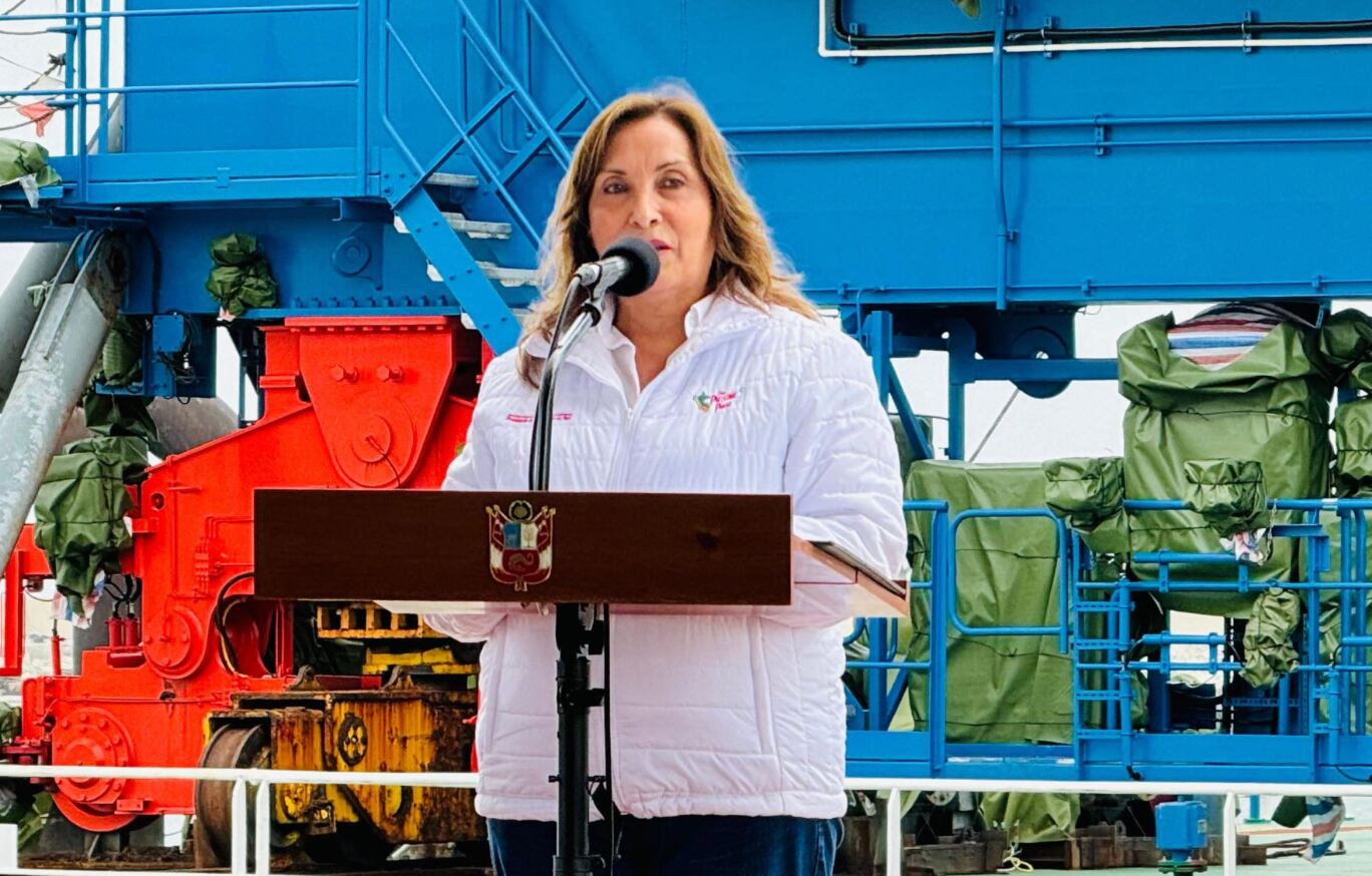 La mandataria se ausentará del territorio nacional del 23 al 30 de junio para cumplir con su agenda oficial, según la Resolución Legislativa 32053 que autoriza su salida del país. Foto: Andina.