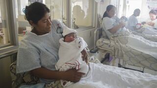Proponen que recién nacidos cuenten con fondo de pensiones tras venta de placenta