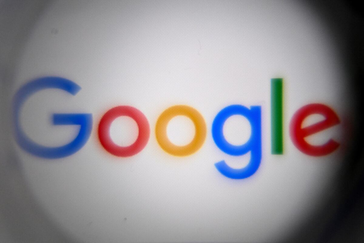 Google Rusia explica que tampoco puede hacer frente al pago de las indemnizaciones por despido y la remuneración del personal en virtud de sus contratos de trabajo. (Foto: Kirill KUDRYAVTSEV / AFP)