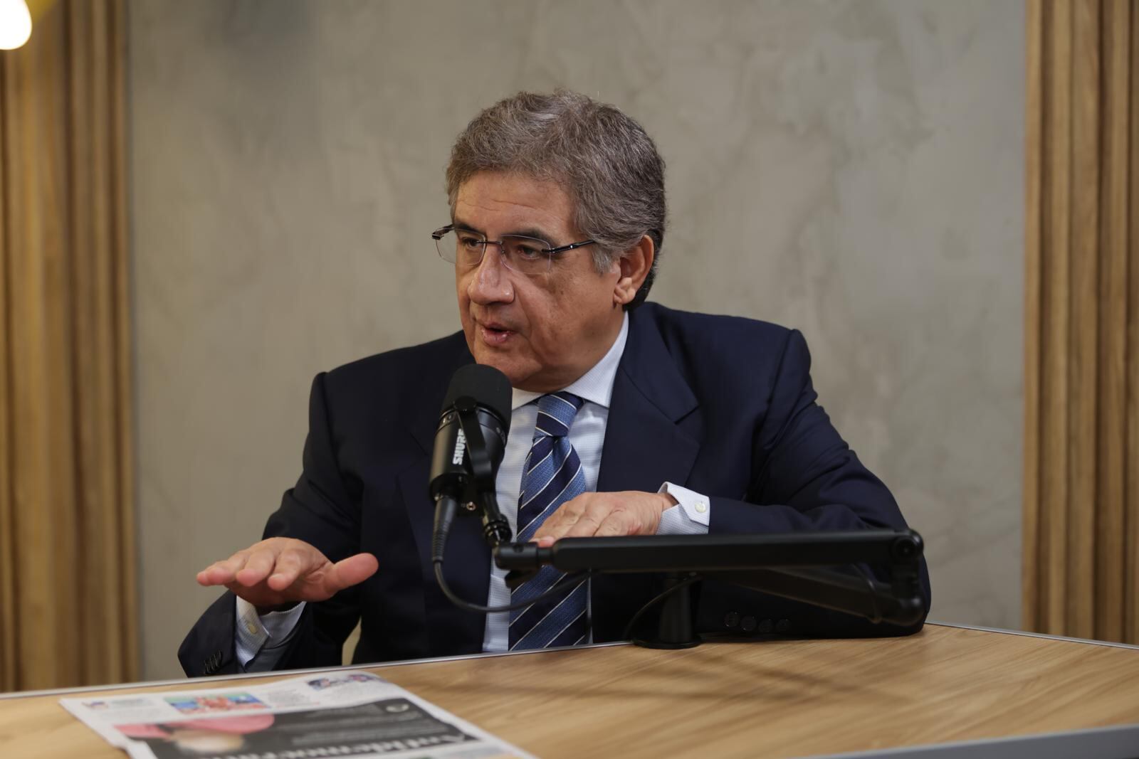 Ministro Juan Sheput dice que aún no se define fecha para aumento del sueldo mínimo. (Foto: Hugo Pérez/ Archivo El Comercio)