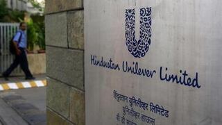 Unilever considerará recortes de empleo si los mercados se debilitan