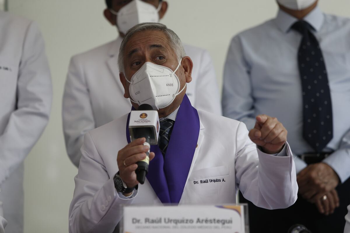 Decano Dr. Raúl Urquizo mencionó que el CMP respalda ventas de medicamentos genéricos. (Foto: Jorge Cerdán)