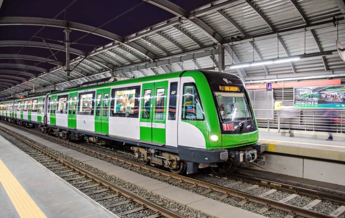 28 de junio del 2011. Hace 15 años. Tren Eléctrico sacará de circulación a 1,200 microbuses en su recorrido.