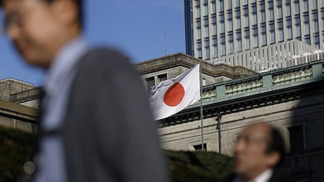 Fitch rebaja calificación soberana de Japón y advierte sobre política fiscal