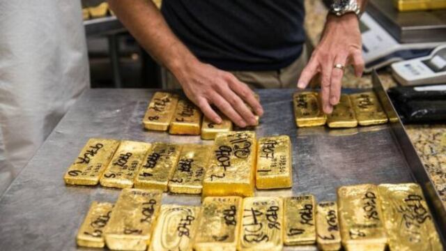 Producción de oro se contrajo a doble dígito en 5 regiones en diciembre de 2022