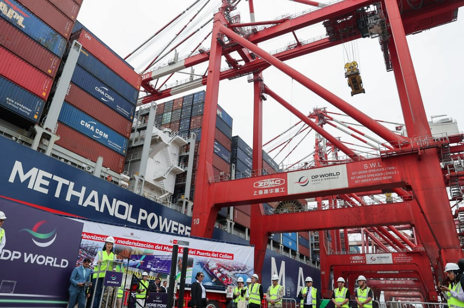 Muelle Sur, puerto del Callao. Inauguración del sistema Shore Power de DP World. Fuente: Presidencia del Perú