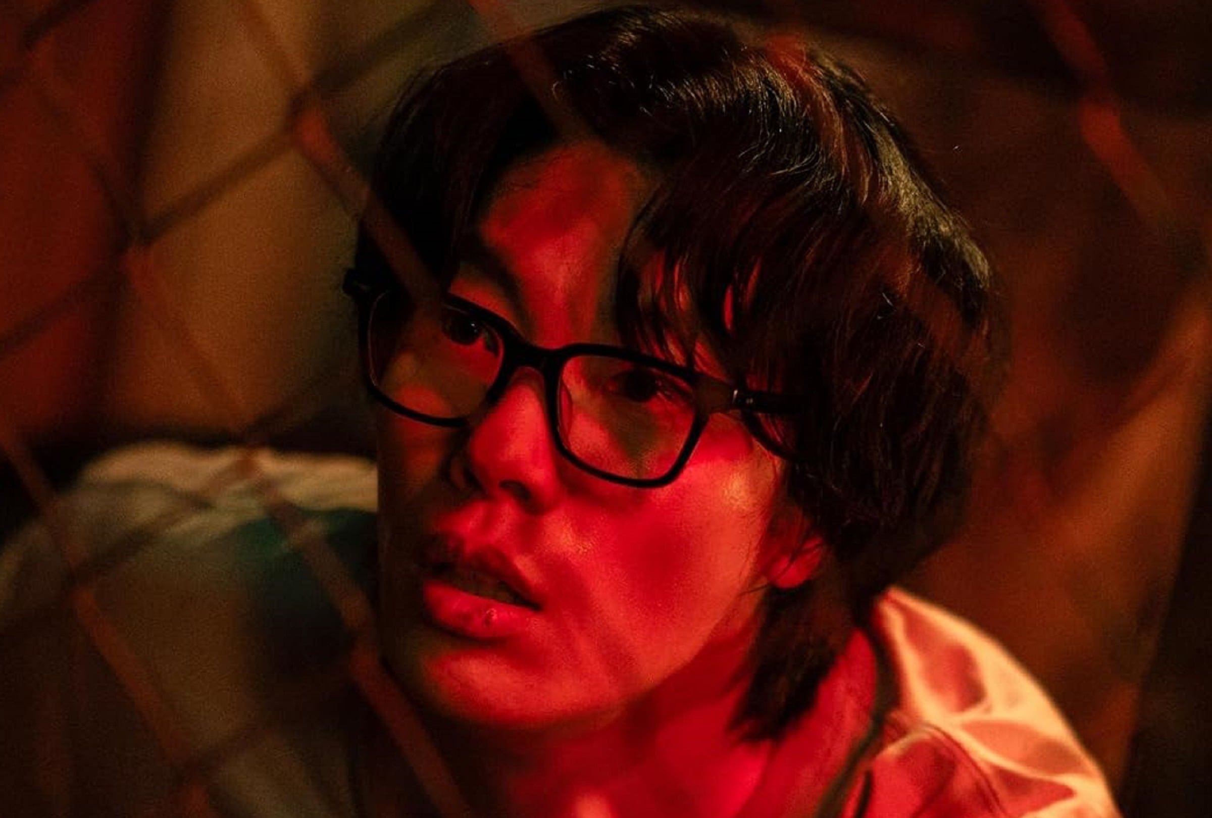 Ryu Jun-yeol es el protagonista de la serie coreana de misterio y suspenso "Ratonera", donde interpreta a un novelista solitario y exitoso que lo pierde todo debido a "La Rata" (Foto: Netflix)
