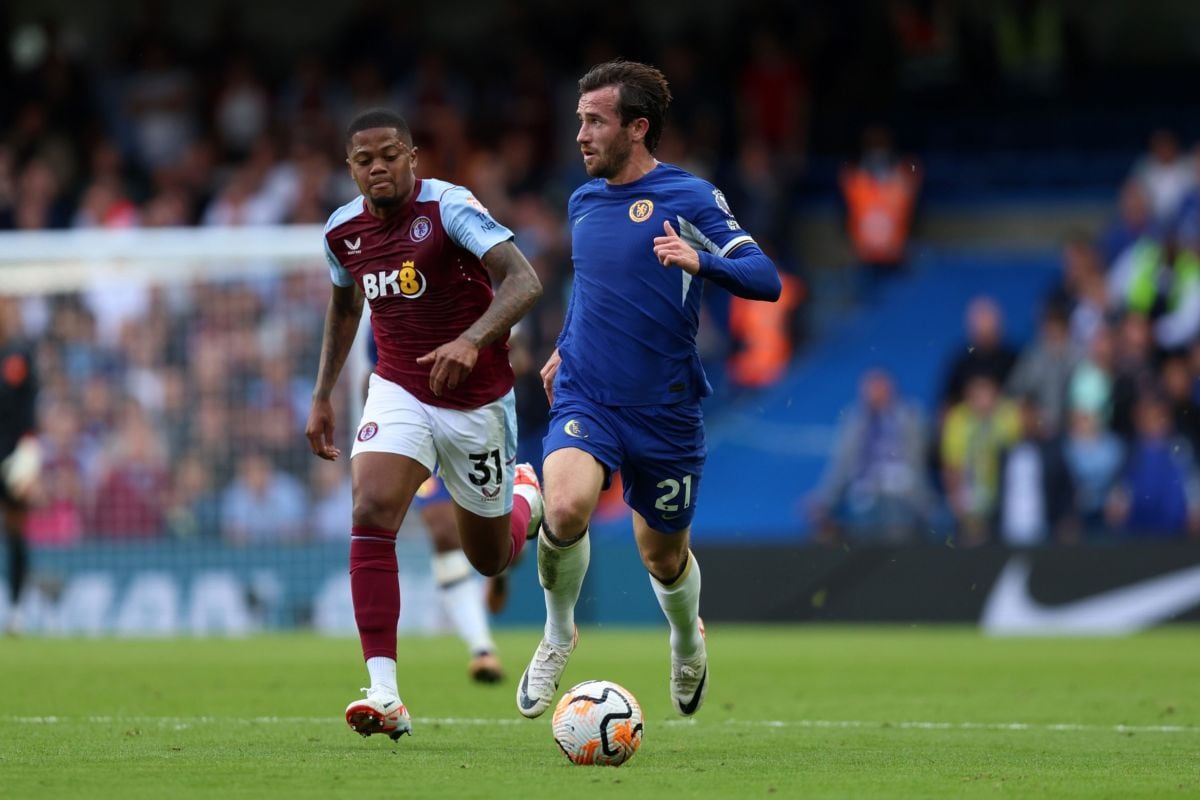 Ben Chillwell de Chelsea en un partido frente a Aston Villa. Foto: Ben Hoskins/Getty Images