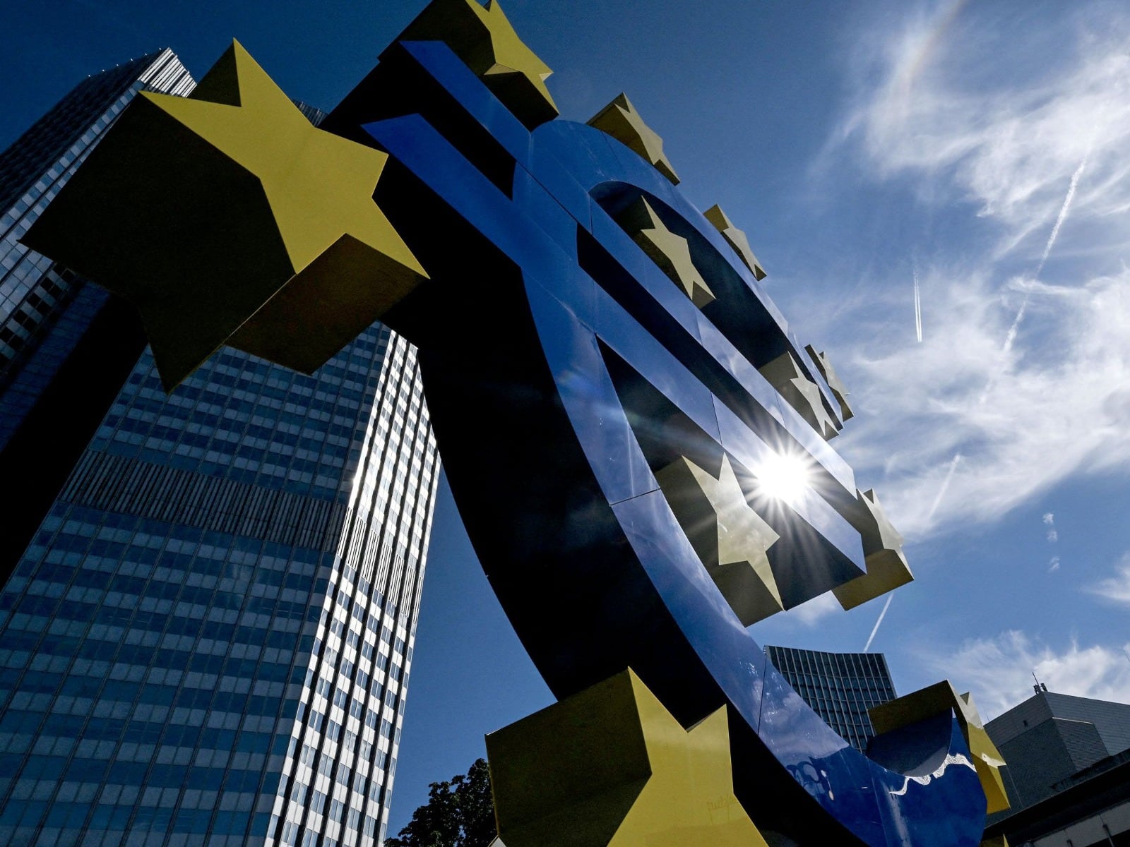 Villeroy dijo que cualquier recorte en los costos de endeudamiento el próximo año se basaría en datos y se decidiría independientemente de la acción de la Fed. (Foto: Bloomberg)