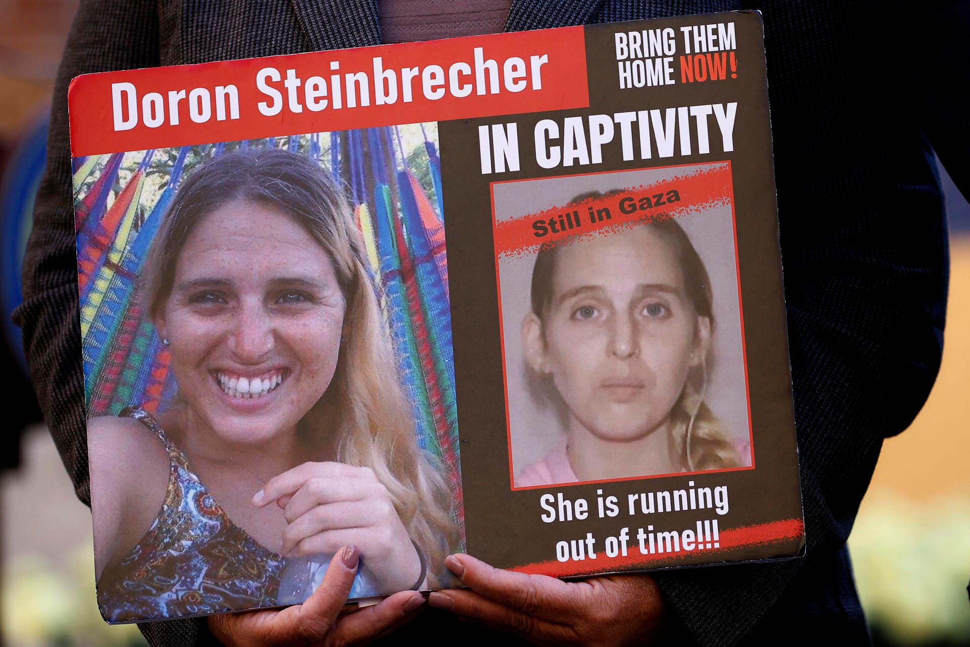 Las tres rehenes liberadas por Hamás -Emily Damari, Doron Steinbrecher y Romi Gonen- ya se encuentran en territorio israelí. Foto: EFE/ Robert Ghement