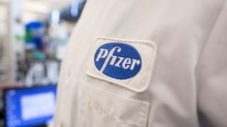 Acuerdo de vacunas de Pfizer a US$ 20 por dosis impone precio límite a rivales