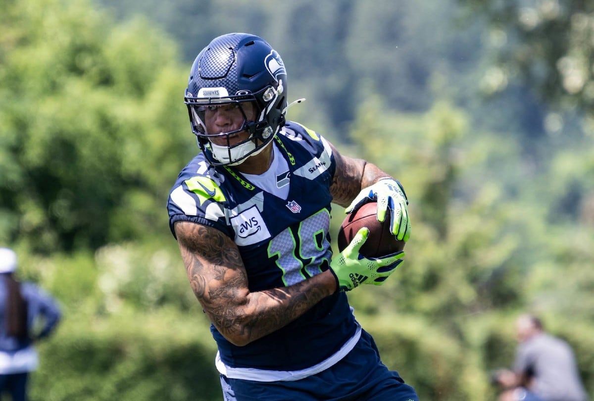 Elijah Arroyo vivirá el Super Bowl LX como novato, representando a México y dando sus primeros pasos en el escenario más grande de la NFL. | Crédito: Rod Mar / Seattle Seahawks