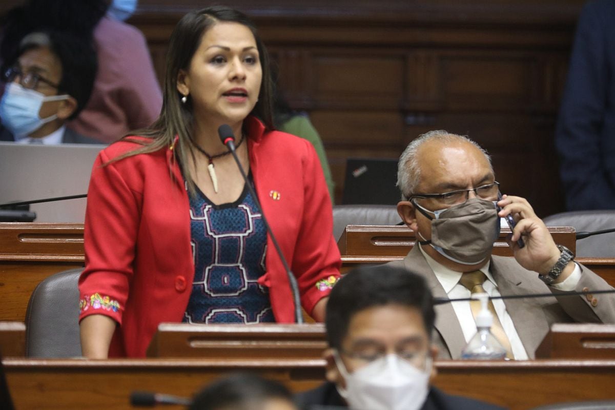 Silvana Robles es la vocera de la bancada Nueva Constitución - Socialista. Foto: Congreso