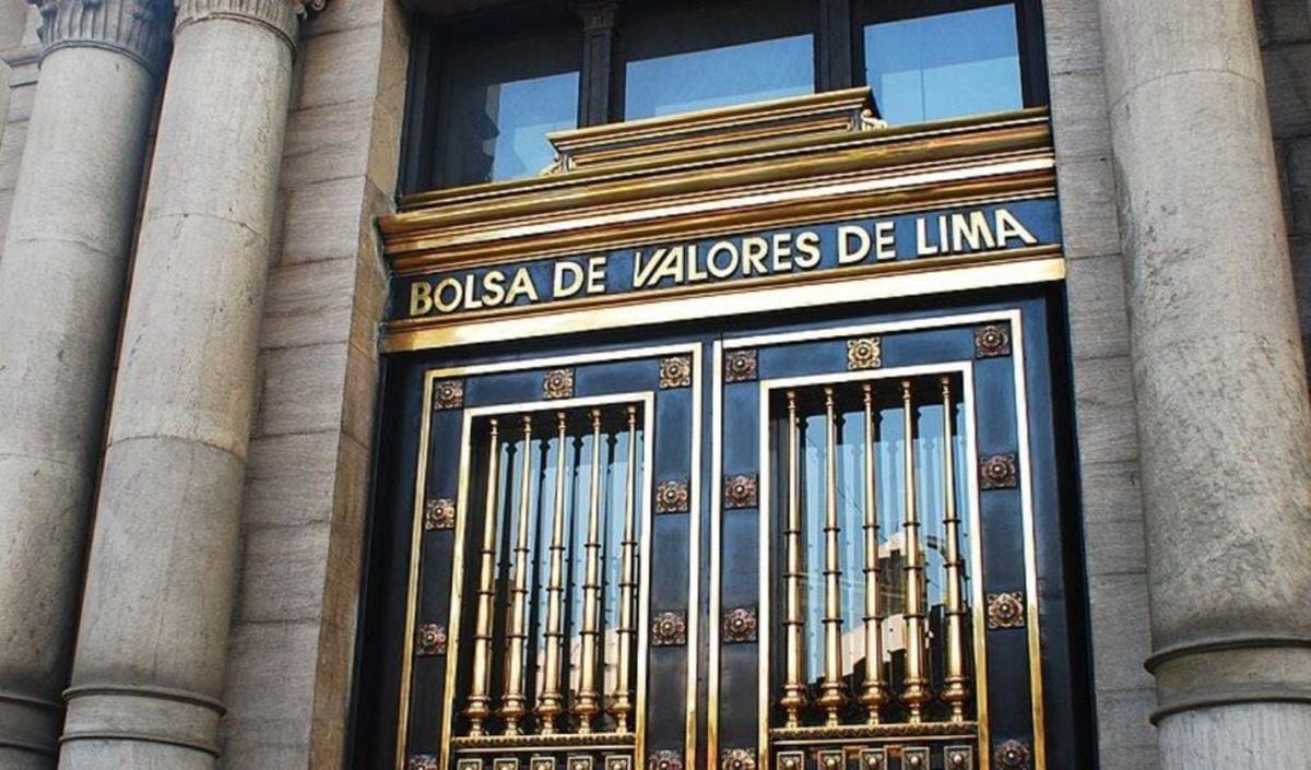 8 de junio del 2011. Hace 15 años. Bolsa rebota y disminuyen pérdidas en US$ 923 mlls.