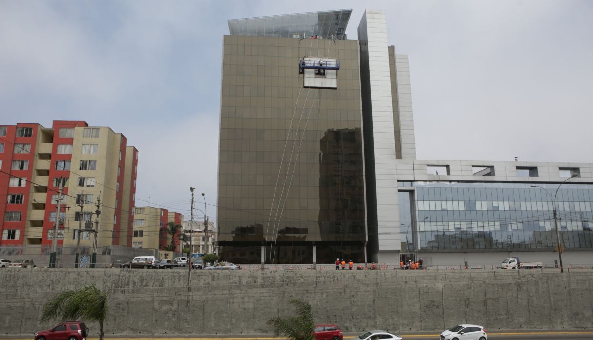 La Procuraduría Ad Hoc para el caso Lava Jato informó que la empresa Aenza inició hoy el pago de los más de S/ 480 millones que deberá abonar al Estado, (Foto: Marco Ramon / GEC)
