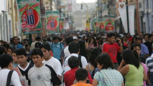 OIT: La tasa de desempleo de los jóvenes triplica a la de los adultos en Perú