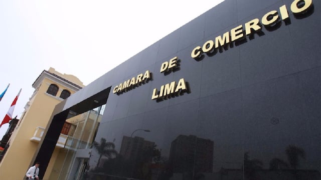 CCL hace llamado a la defensa de la democracia tras crisis política en Perú
