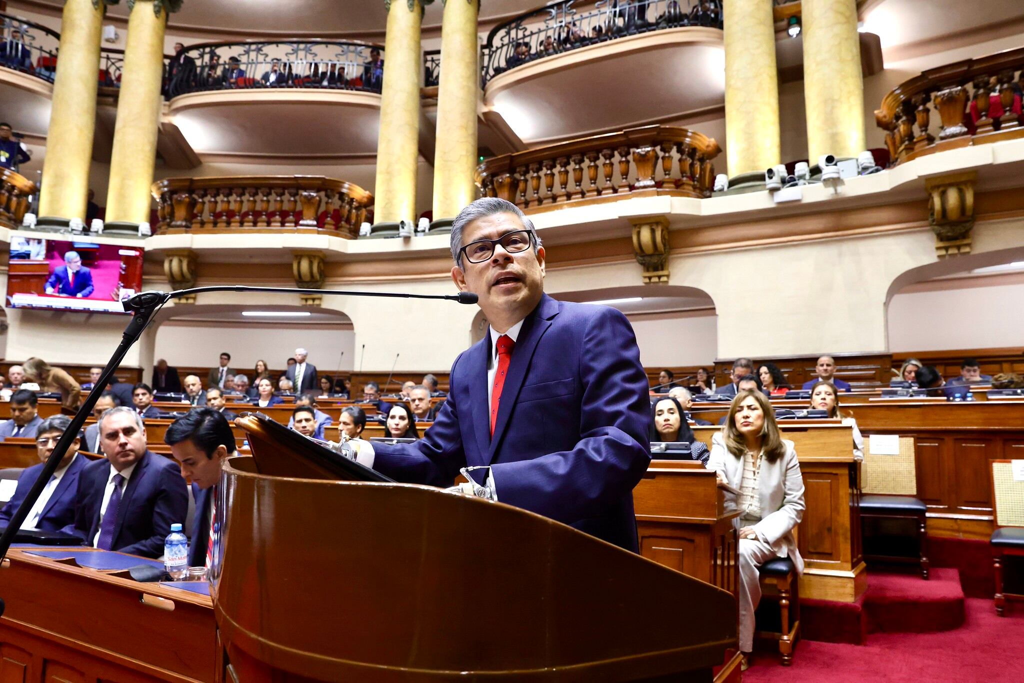 Apenas dedicó dos líneas a la minería ilegal –habrá “incremento sostenido con operativos”–. (Foto: Congreso)