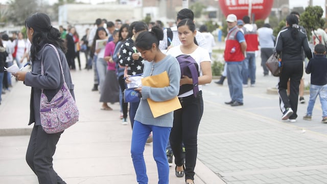 Desempleo en mujeres es superior a la de hombres en Lima Metropolitana 