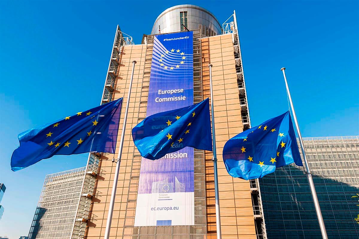 La Comisión Europea concluyó el pasado mes de septiembre que todas ellas cumplían los requisitos, al tener más de 45 millones de usuarios activos y más de 10,000 clientes empresariales al año, y les dio seis meses para adaptarse al reglamento. (Foto: Difusión)