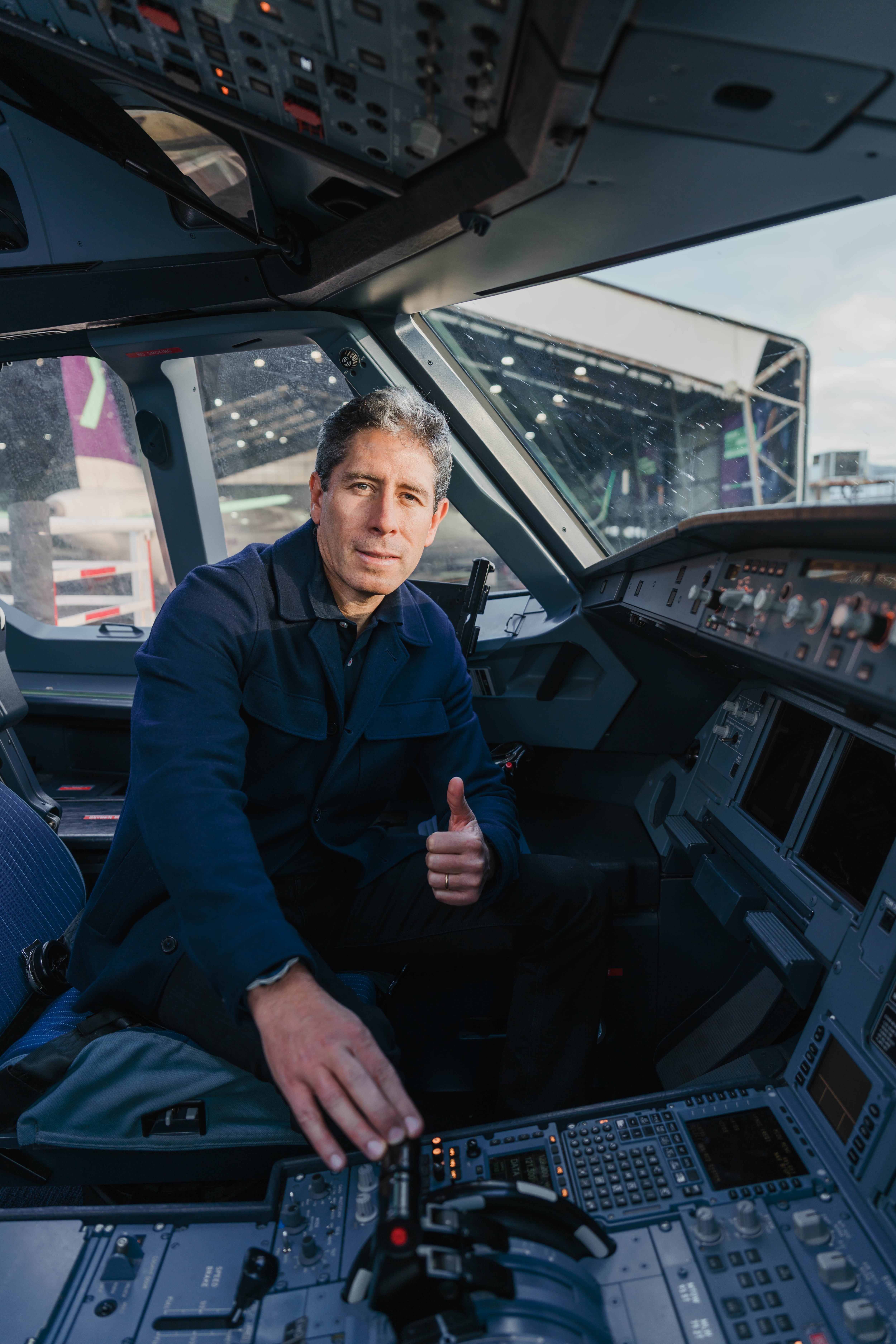 Daniel Belaúnde asumió en agosto de 2025 como CEO de Sky Airline, aerolínea chilena con fuerte presencia en el Perú. Belaúnde es peruano. Foto: Gestión.